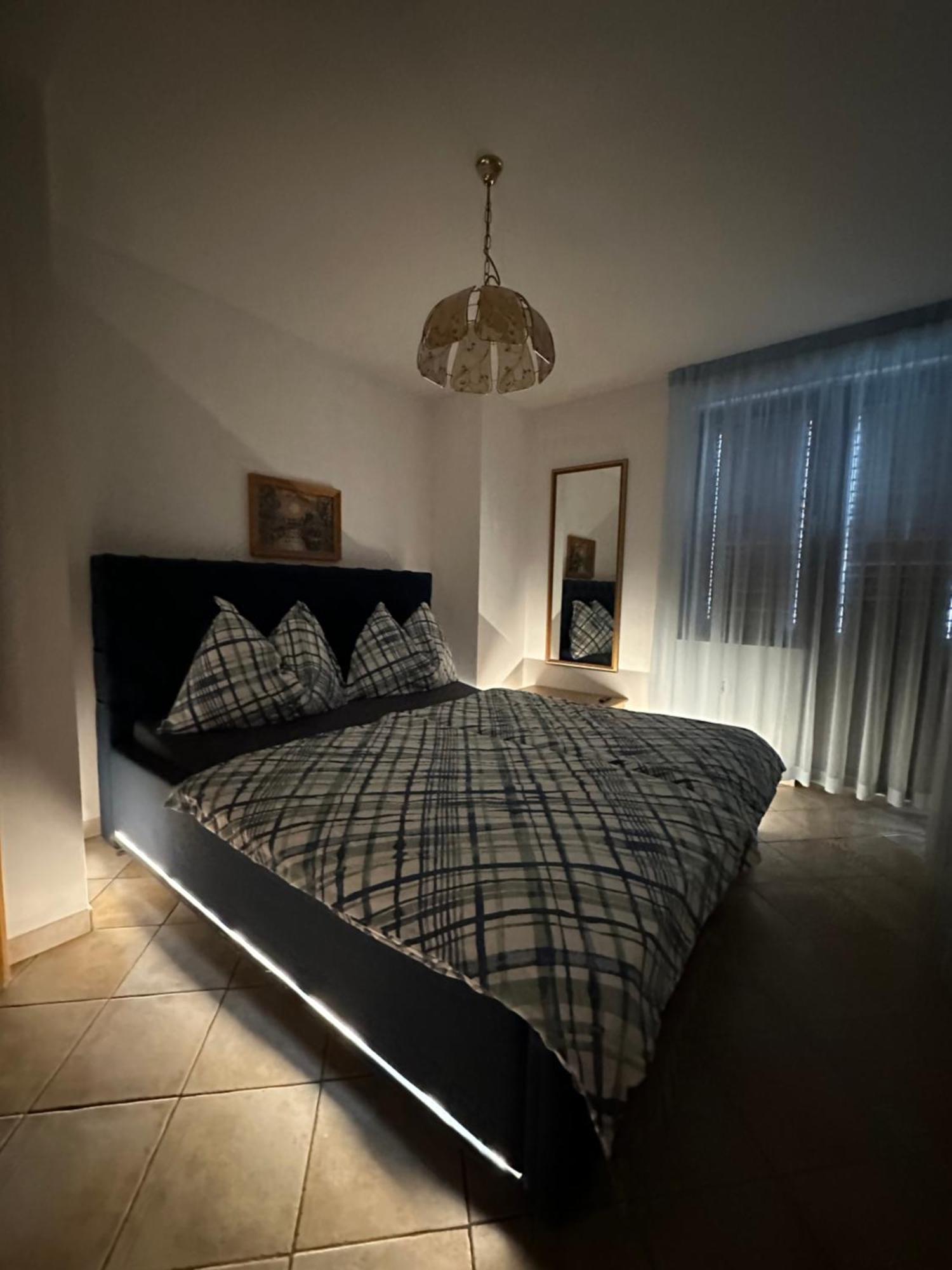 Vacation Home Lucija Slatina  Eksteriør billede