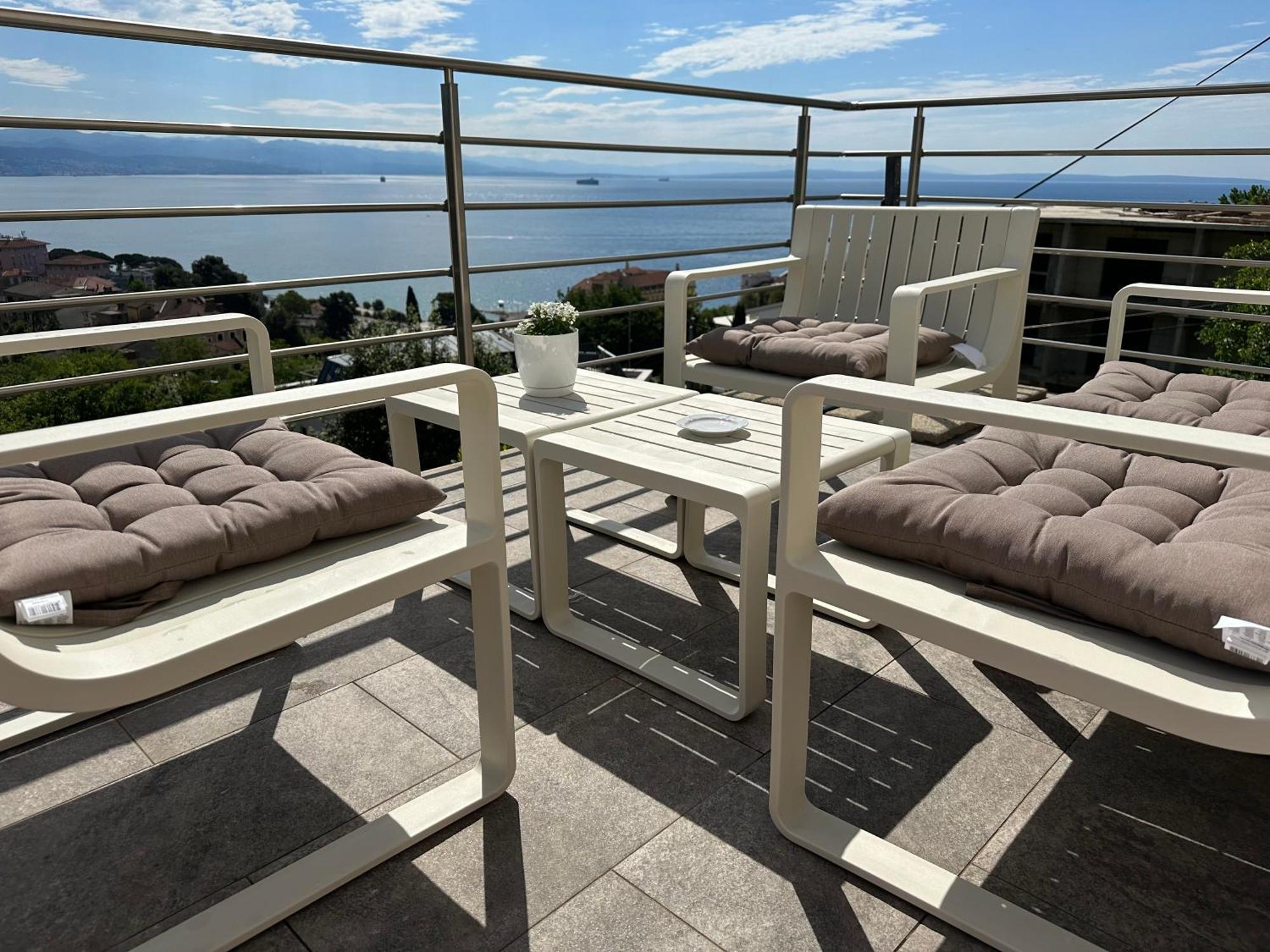 Vacation Home Lucija Slatina  Eksteriør billede