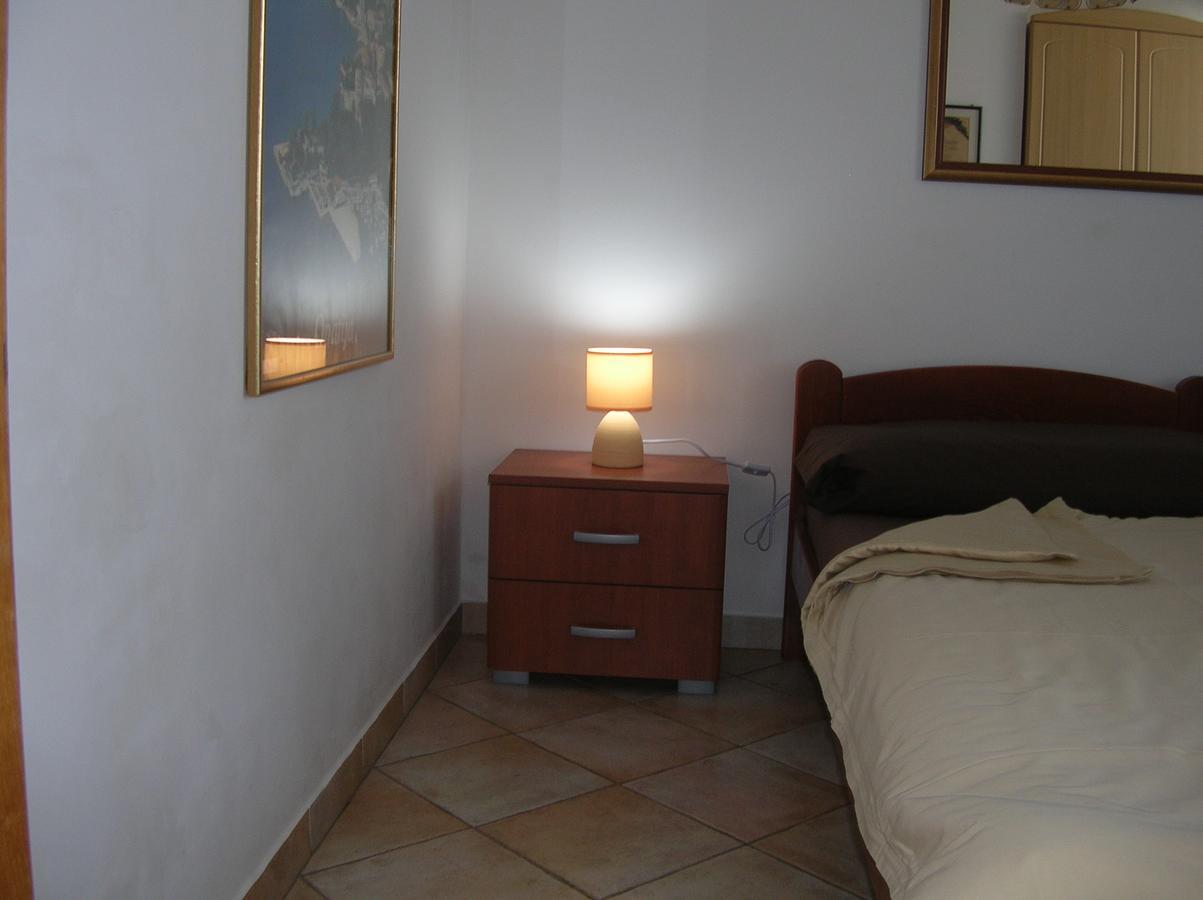 Vacation Home Lucija Slatina  Eksteriør billede